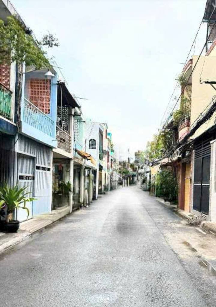 Đất nền Phường 10 Quận 6 diện tích 64m² giá 4 tỷ - Tặng nhà mái tôn cho thuê 6 triệu/tháng!