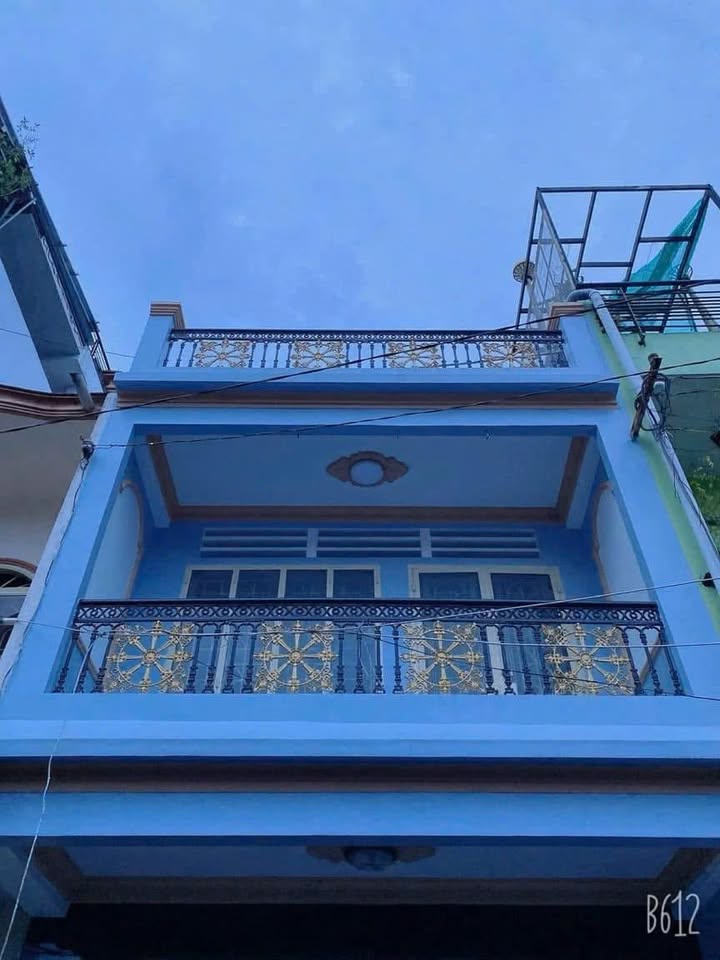 Nhà riêng quận 6 68m² giá 7.2 tỷ - Hẻm xe hơi, tiện nghi đầy đủ!