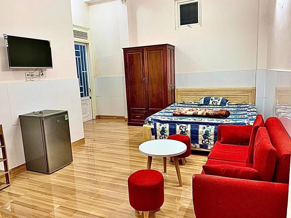 Cho thuê căn hộ studio đường Phù Đổng Thiên Vương 4 triệu - An ninh, yên tĩnh, thoáng mát!