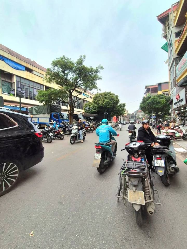 Mặt Phố Hàng Khoai - Kinh Doanh Vô Địch 65m² giá 86.8 tỷ - Siêu Hiếm Ngay Chợ Đồng Xuân!