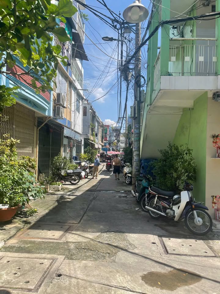 Chung cư tầng trệt hẻm 135 Bình Thới, quận 11, 60m² giá 3.5 tỷ - Đầu tư sinh lời ngay!