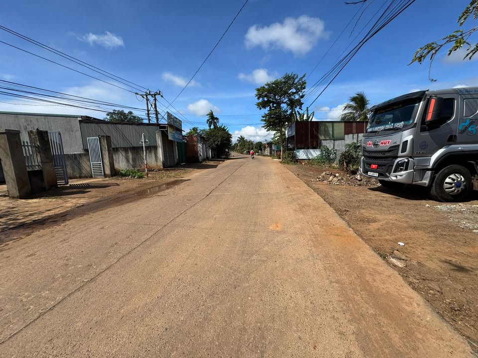 Đất nền mặt tiền Liên Thôn 8, Cư Êbur 228m² giá 1.5 tỷ - Kinh doanh đa ngành!