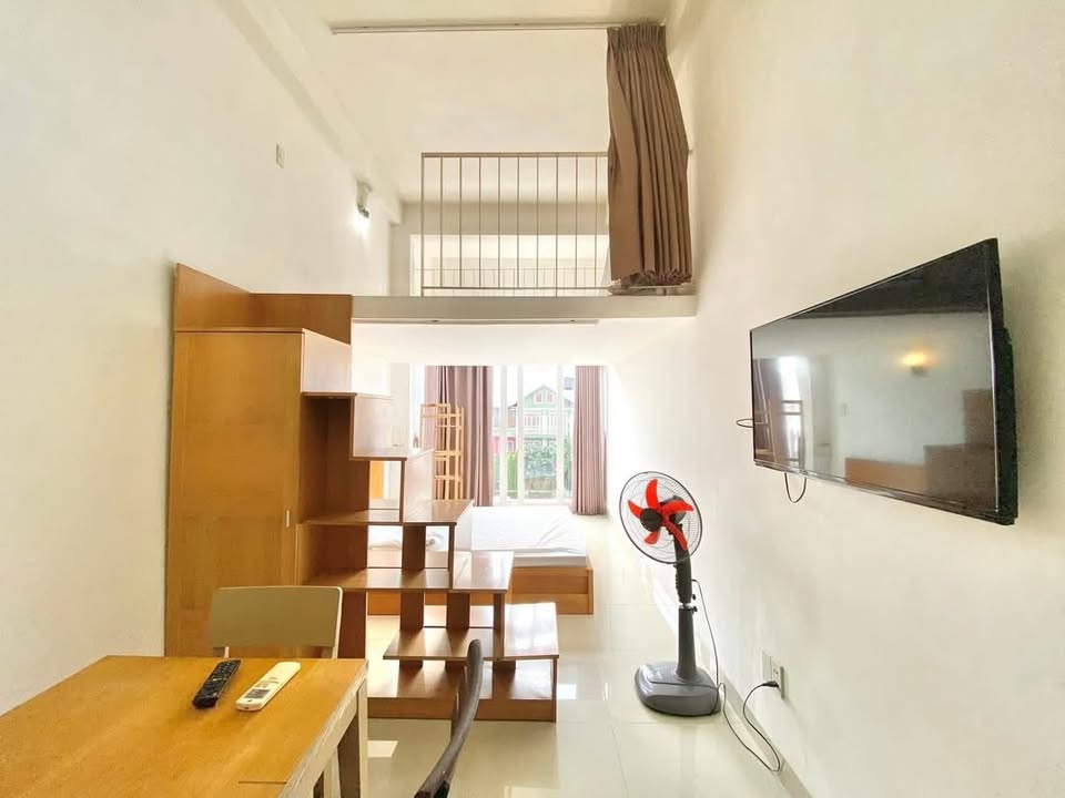 Căn hộ cao cấp 50m² tại 7A Thành Thái, Quận 10 - Nội thất mới 100%!