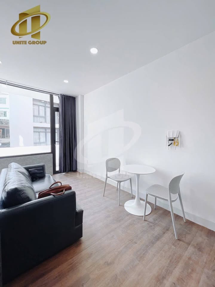 Căn hộ 1 phòng ngủ Bùi Văn Thêm 40m² - Full nội thất, ban công rộng thoáng