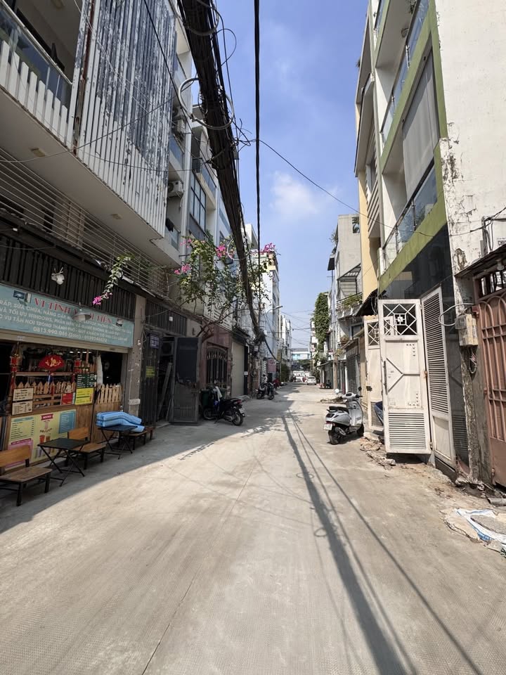 Chính chủ bán CHDV 100m² đường Phan Văn Trị - Thu nhập 60 triệu/tháng chỉ 18.5 tỷ