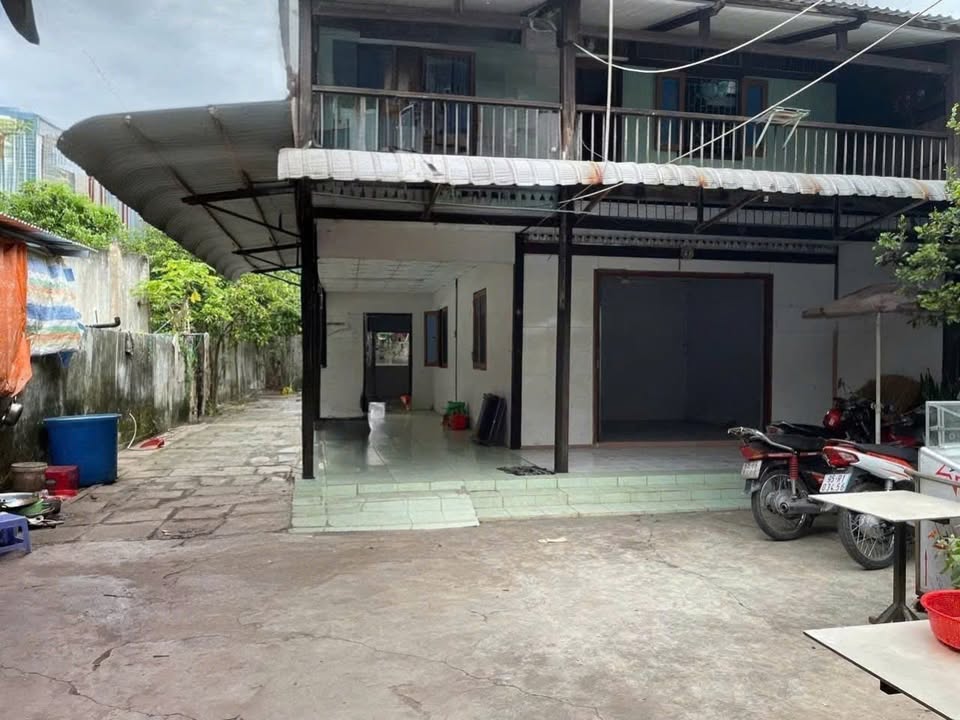 Nhà cấp 4 mặt tiền hẻm Bình Thủy 290m² giá 4 tỷ - Cơ hội đầu tư tuyệt vời!