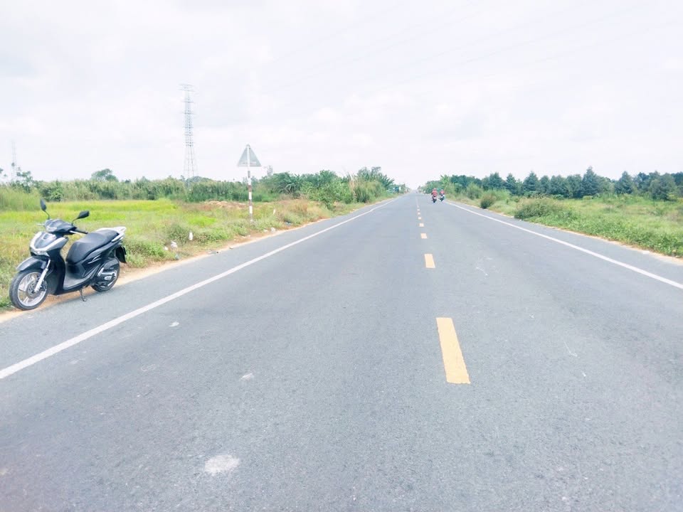 Đất nền mặt tiền Tỉnh Lộ 922 mới Trường Lạc 512m² giá 999 triệu - Cơ hội đầu tư hấp dẫn!