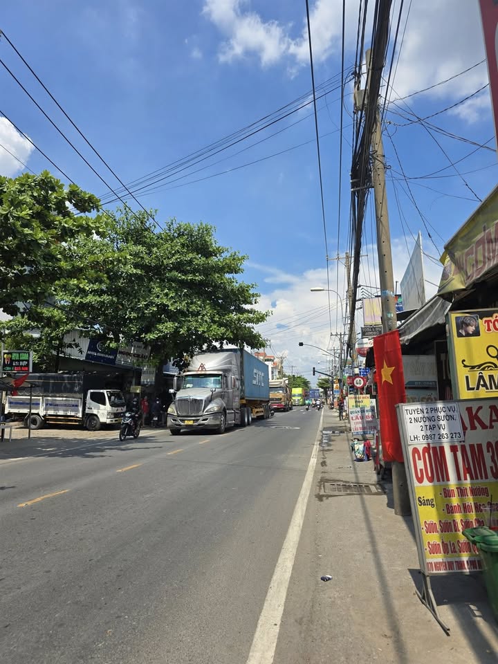 Bán FrontHouse mặt tiền Nguyễn Duy Trinh, Thủ Đức 429m² - Giá chỉ 36 tỷ!