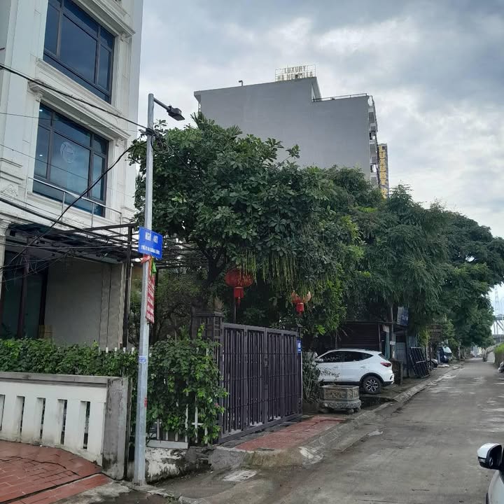 Đất mặt phố An Dương Vương, Tây Hồ 90m² giá 25.5 tỷ - Đầu tư sinh lời ngay!