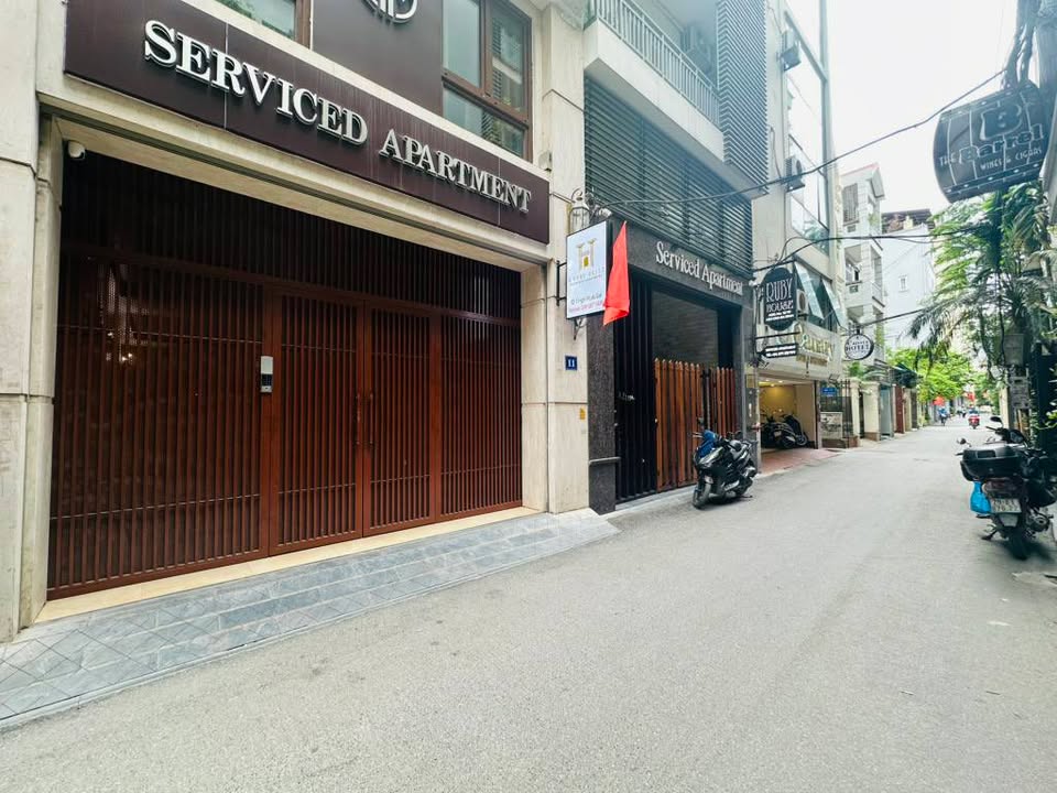 FrontHouse 100m² tại Ba Đình, giá 68 tỷ - Mặt tiền 5.4m, ô tô tránh nhau!