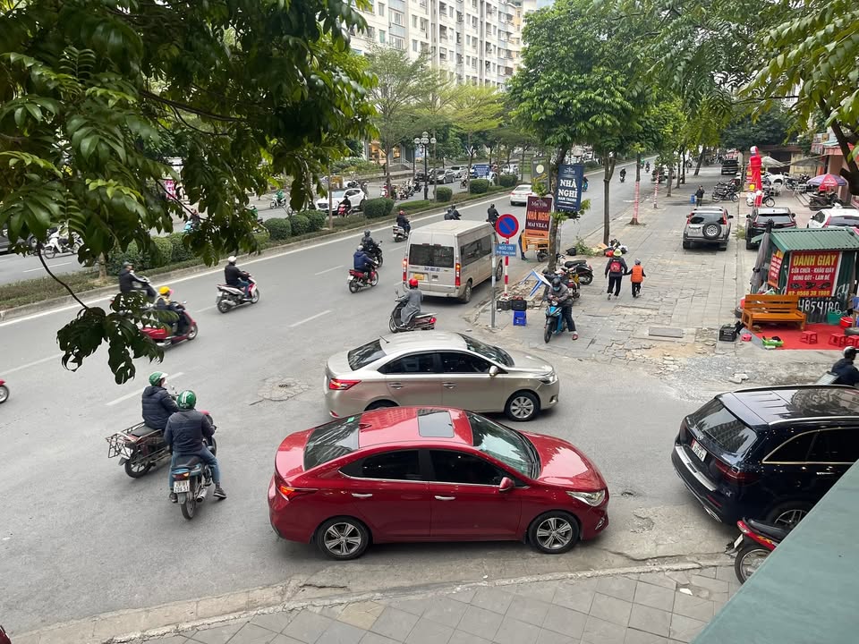 Đất lô góc Trung Kính - Cầu Giấy 53m² giá 17.5 tỷ - Đầu tư sinh lời ngay!