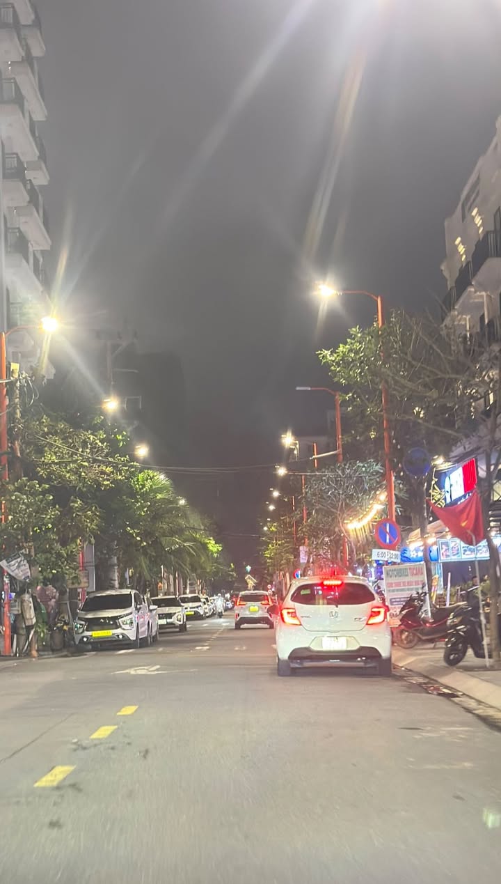 Đất nền sát đường Hồ Nghinh, Sơn Trà, Đà Nẵng 125m² giá 10 tỷ - Đầu tư lý tưởng cho khách sạn mini!