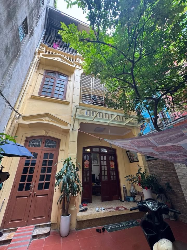 Nhà riêng Võng Thị Tây Hồ 88m² giá 18.9 tỷ - Tiện ích vượt trội, sẵn sàng ở ngay!