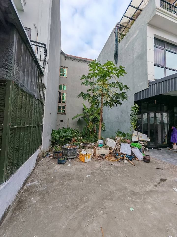 Nhà riêng Thượng Cát Bắc Từ Liêm 40m² - Khu vực tiềm năng, thuận lợi cho đầu tư!