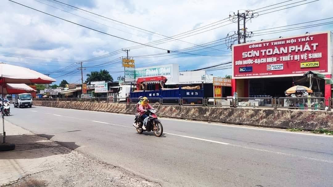 Nhà cấp 4 + 8 phòng trọ Trảng Bom 328.9m² giá 2.9 tỷ - Đầu tư sinh lời ngay!