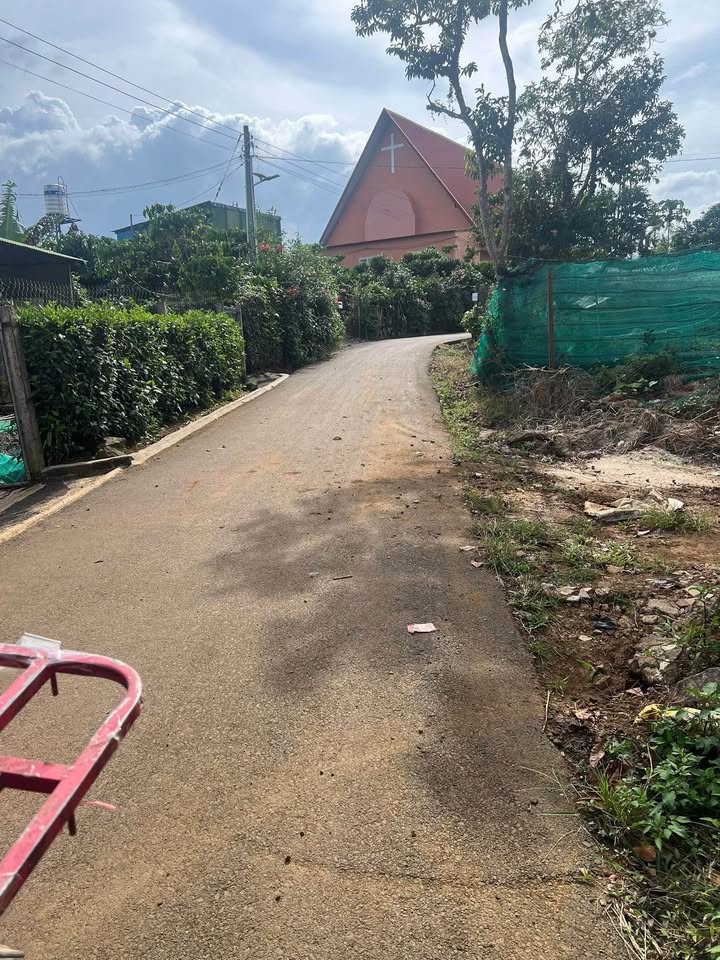 Nhà bán Lộc Phát, Bảo Lộc 1080m² giá 4.5 tỷ - View chất lượng cao!