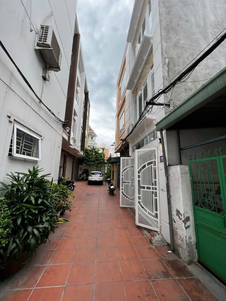 Nhà 3,5 tầng đường Phụng Pháp, Hải Phòng 35m² giá 2,89 tỷ - Ô tô đỗ trước cửa!