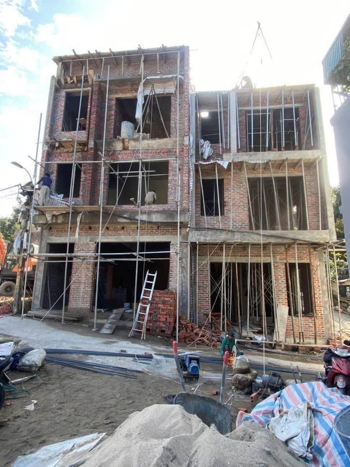 Townhouse 3 tầng Hạ Long 60.8m² giá 3.25 tỷ - Căn góc 2 mặt đường đẹp lung linh!