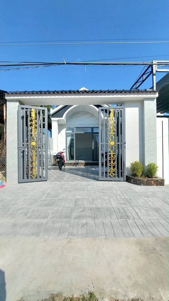 Nhà Mái Thái Hướng Tây 145m² giá 1.549 tỷ - Thiết kế sang trọng và đầy đủ công năng!