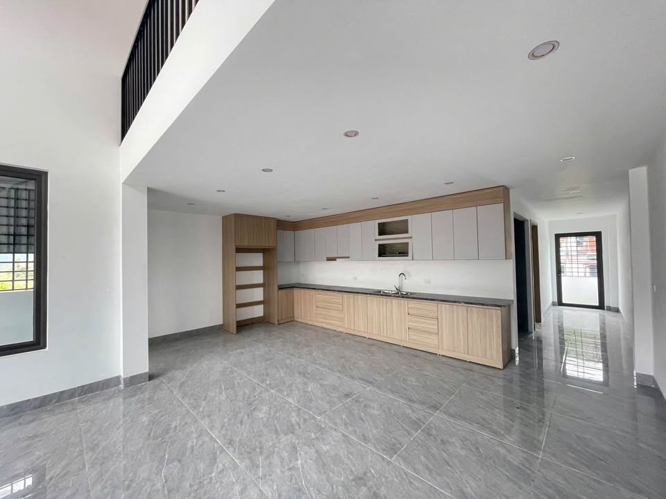 Nhà 1.5 tầng tại H10, Cam Đường, 109m² giá 2.6 tỷ - Vị trí trung tâm, tiện nghi đầy đủ!