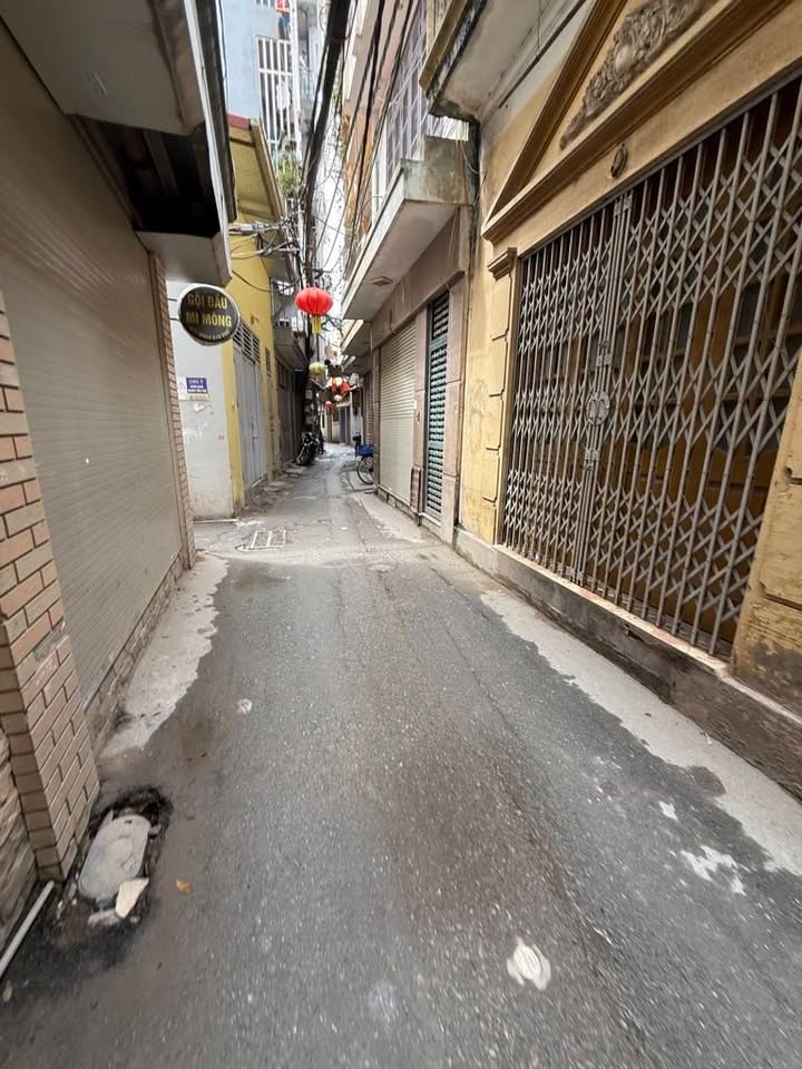 Nhà cấp 4 ngõ 77 Xuân La Tây Hồ 36m² giá 9.5 tỷ - Cơ hội đầu tư tuyệt vời!