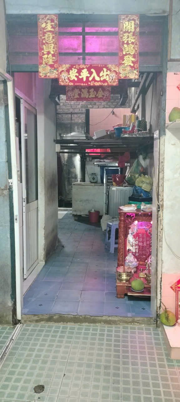 Nhà phố Lưu Hữu Phước P15 Q8 40m² giá chỉ 2.7 tỷ - Tiện ích xung quanh đầy đủ!