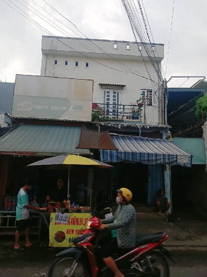 Nhà mặt tiền kinh doanh Nguyễn Văn Quá, quận 12 - Diện tích 150m², giá 15.5 tỷ - Dòng tiền ổn định 30 triệu/tháng!