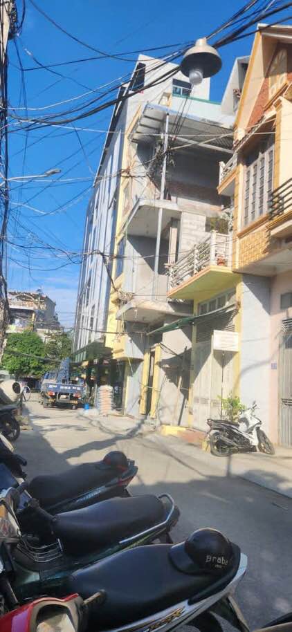 Nhà phố Nguyễn Trãi, Thanh Hóa 75m² giá 4 tỷ - Kinh doanh sầm uất, thuận tiện mọi bề!