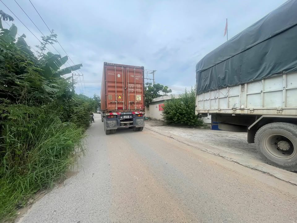 Đất xây dựng nhà xưởng 2 mặt tiền Đất Cuốc 2096m² giá chỉ 11 tỷ - Cơ hội đầu tư tuyệt vời!