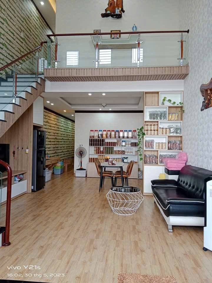 Nhà Mê Lửng Hẻm Ô Tô Đường Y Ngông - Tân Tiến 100m² giá 3.99 tỷ - Gần trung tâm Buôn Ma Thuột!