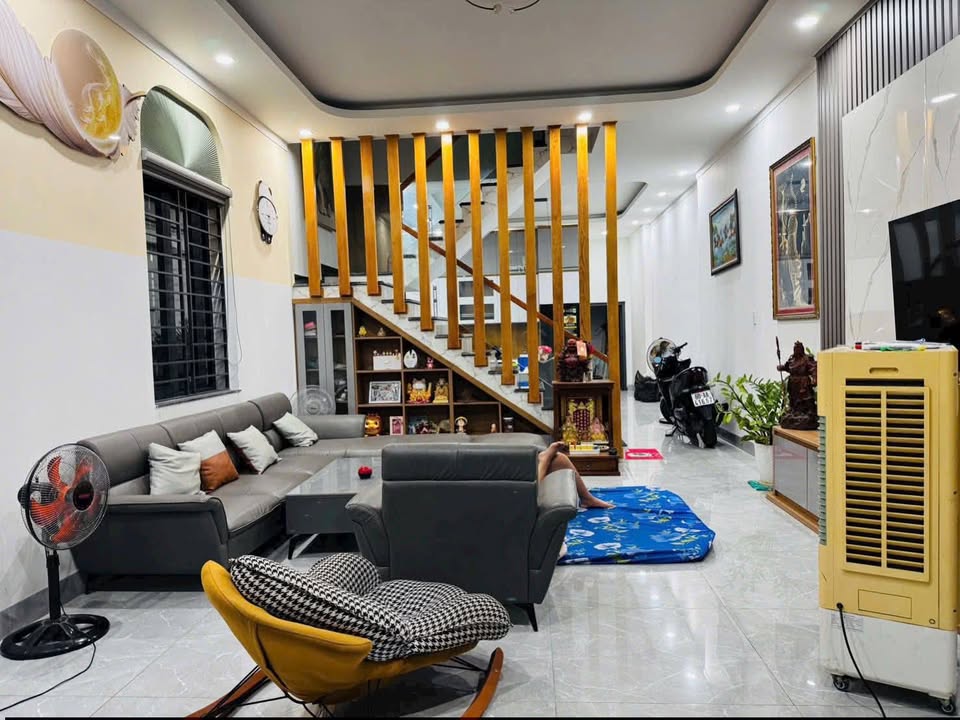 Nhà góc 2 mặt tiền Phường Tam Hiệp, 100m² giá 6.5 tỷ - Pháp lý sổ hồng riêng