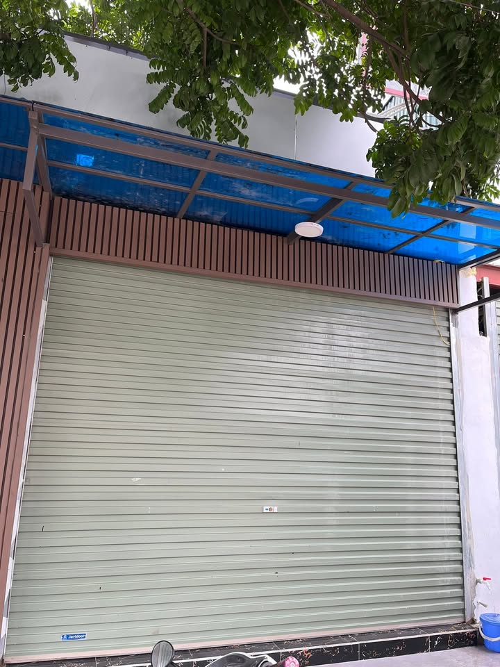 Nhà mặt tiền đường Sa Đôi, quận Nam Từ Liêm, 45m² - Vị trí đẹp, kinh doanh thuận lợi!