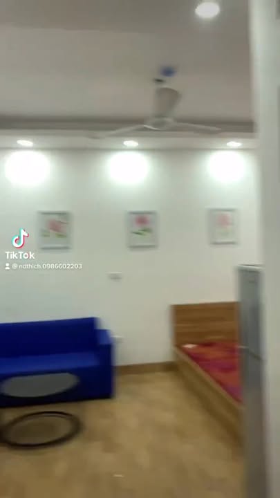 Phòng cho thuê Trần Duy Hưng 30m² giá 4.8 triệu - Ban công thoáng mát