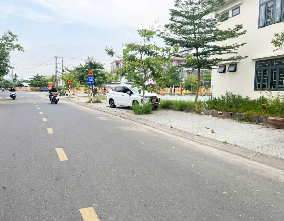 Đất kiệt ô tô thông thoáng đường Thăng Long 112m² giá 2.3 tỷ - Tiện ích đầy đủ!