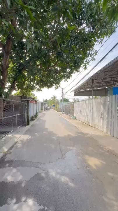 Nhà hẻm 27 Lạc Long Quân, Tây Ninh 127m² giá 1.55 tỷ - Gần Toà Thánh!