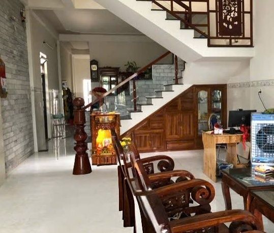 Nhà 2 tầng Hẻm Quang Trung, Quảng Ngãi 133m² giá 2.5 tỷ - Vào ở ngay!
