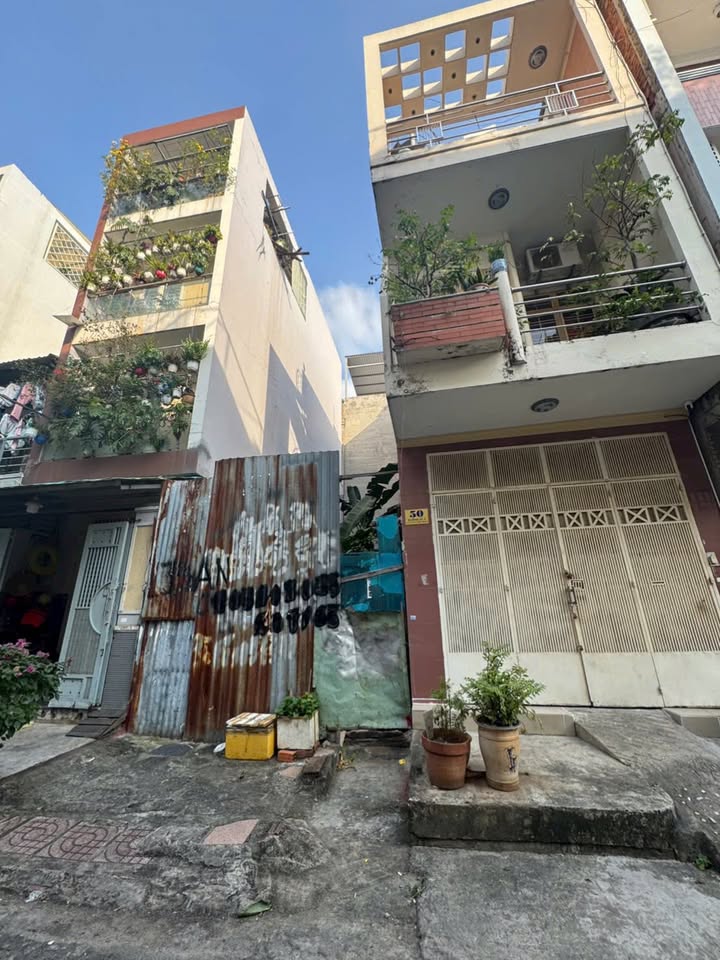 Bán gấp nhà mặt tiền đường Số 6, Cư xá Chu Văn An, 43m² giá 7.8 tỷ - Kinh doanh đa ngành nghề!