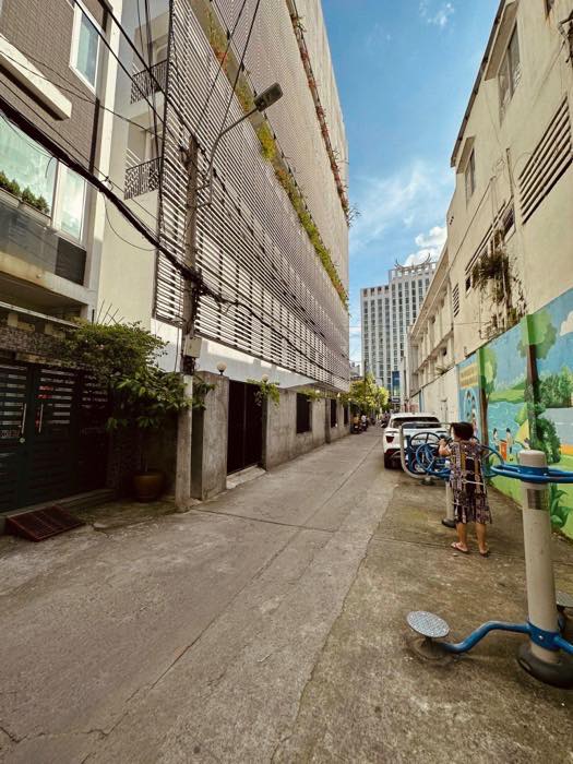 Bán nhà Phú Nhuận 53m² giá 12.2 tỷ - Hẻm xe hơi 7 chỗ, vị trí đắc địa!