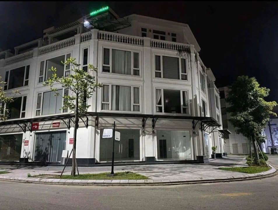 Biệt thự Lô Góc 4 Tầng Khu Đô Thị Phú Mỹ An 216m² giá 10 tỷ - Cơ hội đầu tư đẳng cấp!