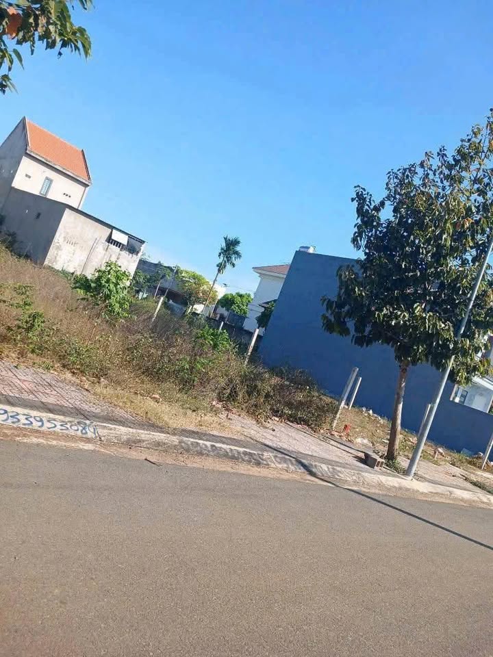 Đất nền Hòa Long, Bà Rịa 100m² giá 1.5 tỷ - Mặt tiền đường nhựa đẹp