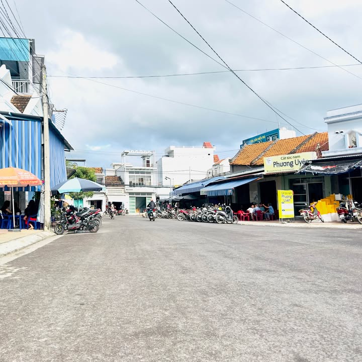 Nhà mặt tiền Hai Bà Trưng, Vạn Ninh 342m² giá 8.208 tỷ - Kinh doanh sầm uất!