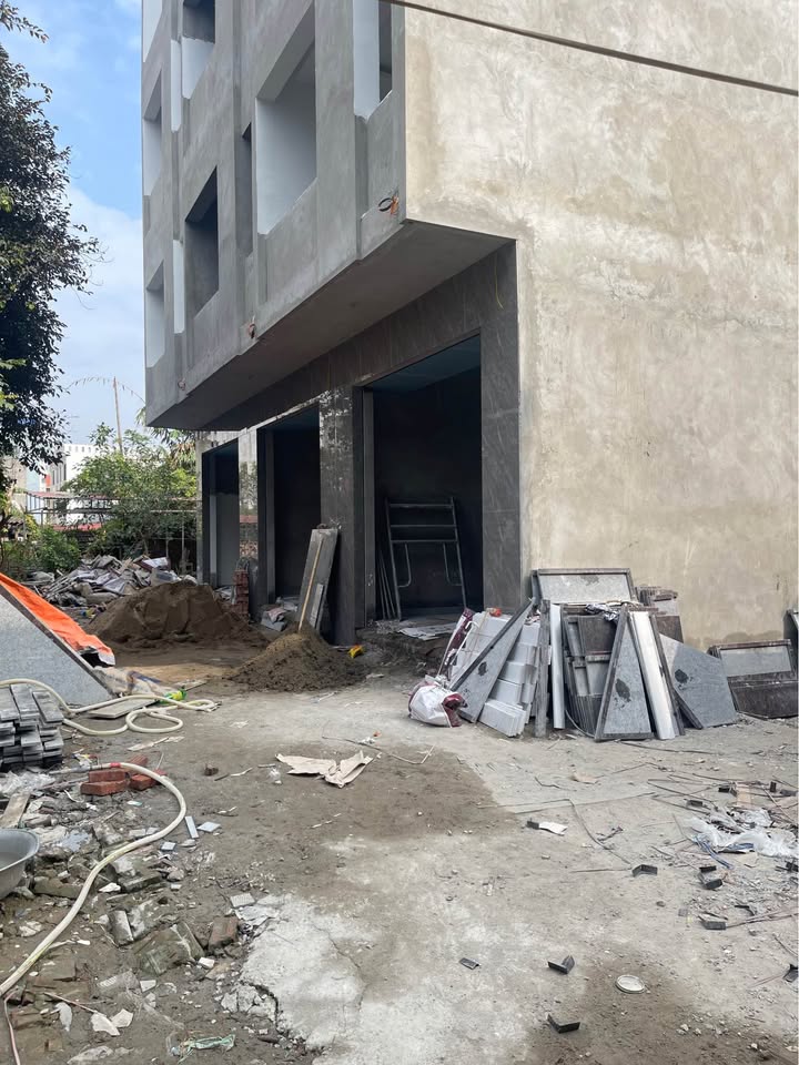 Nhà 4 phòng ngủ tại ngõ 639 Ngô Gia Tự, Hải Phòng, 44m² giá 3.7 tỷ - Sẵn sàng bàn giao!