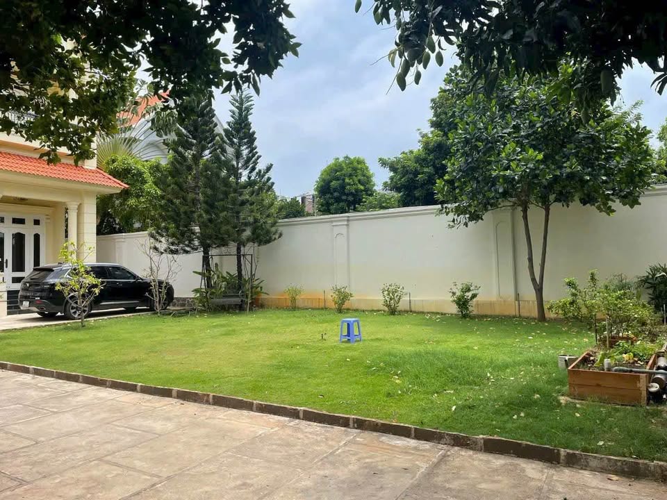 Nhà phố cho thuê cao cấp Lê Hồng Phong, Vũng Tàu 760m² giá 100 triệu/tháng - Không gian sống lý tưởng!