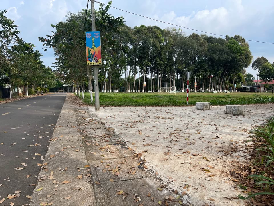 Đất thổ cư Bình Lộc, Đồng Nai 110m² giá 1.4 tỷ - Vị trí đắc địa, tiềm năng sinh lời cao!