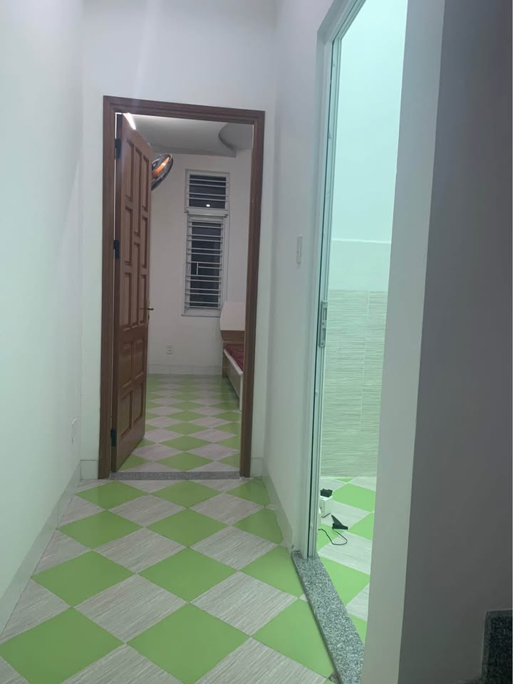 Nhà mặt tiền Nguyễn Văn Linh, Đà Nẵng 80m² giá 4.1 tỷ - Vị trí đắc địa, sẵn sàng ở ngay!