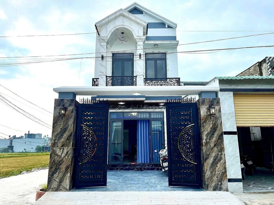 Nhà đẹp 4PN tại Mỹ Hạnh Nam, Đức Hòa - Full nội thất chỉ 3.1 tỷ!