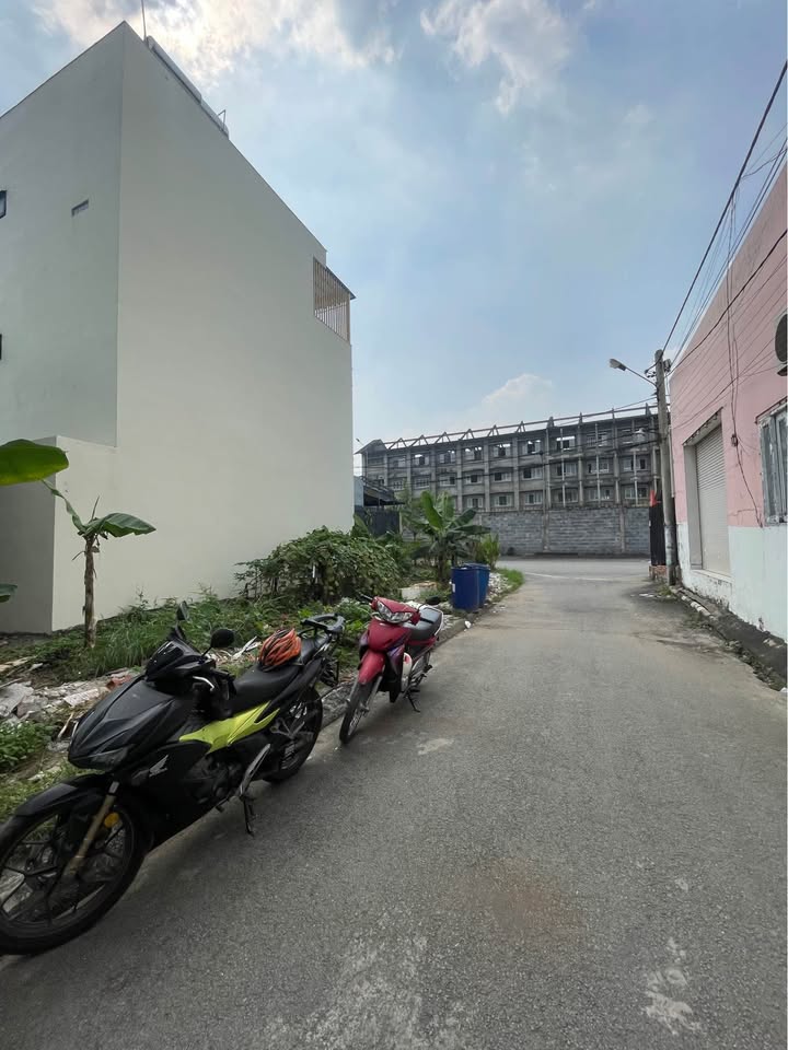 Nhà riêng Hiệp Bình Phước, Thủ Đức 54m² giá 5.2 tỷ - Hẻm phân lô rộng rãi!