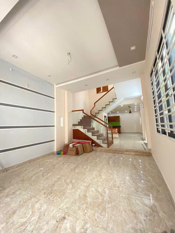 Nhà cho thuê kiệt Hoàng Diệu, Hải Châu 60m² giá chỉ 14 triệu - Sân phơi rộng rãi!