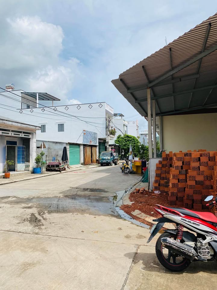 Đất nền Khu Dân Cư Xuân Thành Sông Cầu 100m² giá 1.6 tỷ - Đầu tư sinh lời ngay!