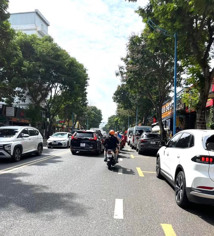 Nhà cấp 4 mặt tiền đường Xô Viết Nghệ Tĩnh Vũng Tàu 325m² giá 30 tỷ - Đầu tư sinh lời cao!